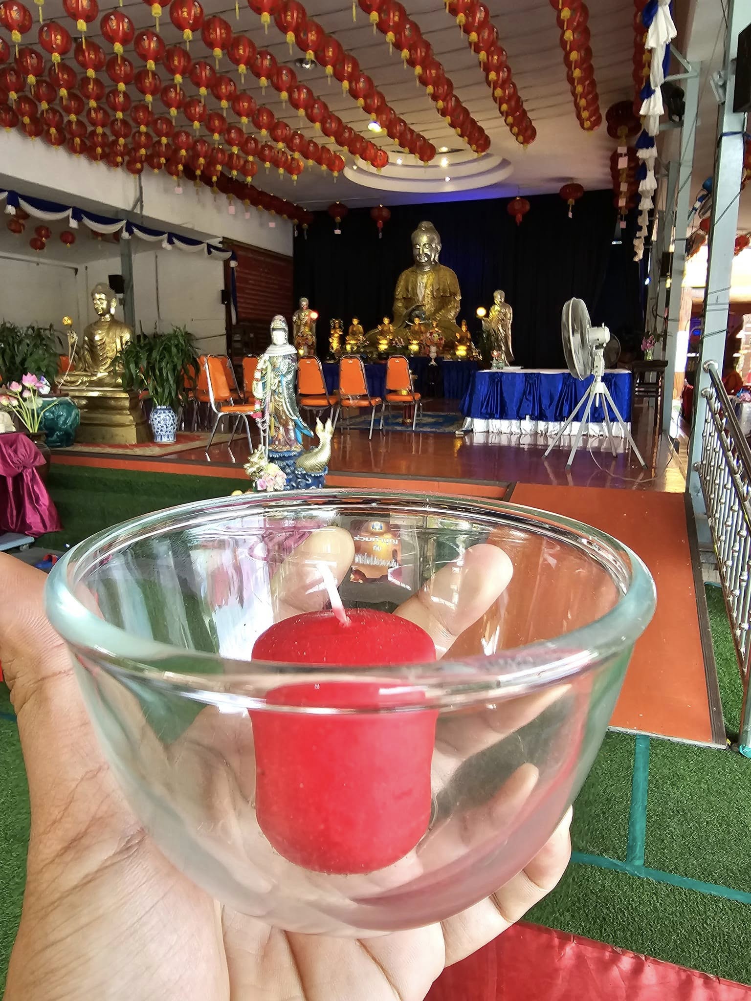 บรรยากาศภายในวิหาร